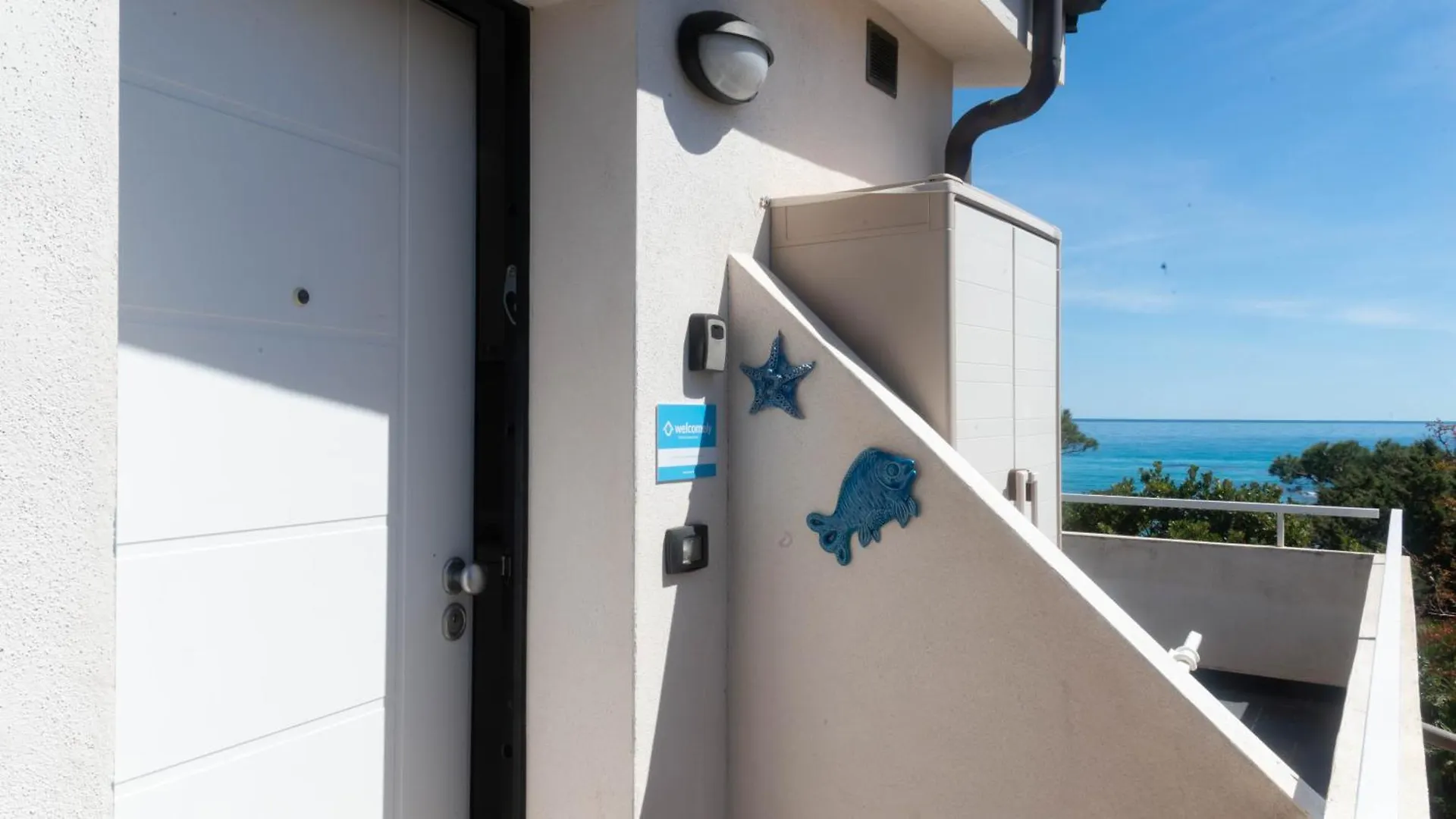 La Casa Sul Mare Apartment Cala Liberotto 0*,  Italy